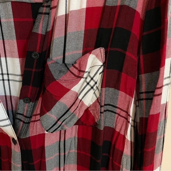 🎀 Garage Red Black And Grey Plaid Button Down Shirt, Size Med - Picture 5 of 5